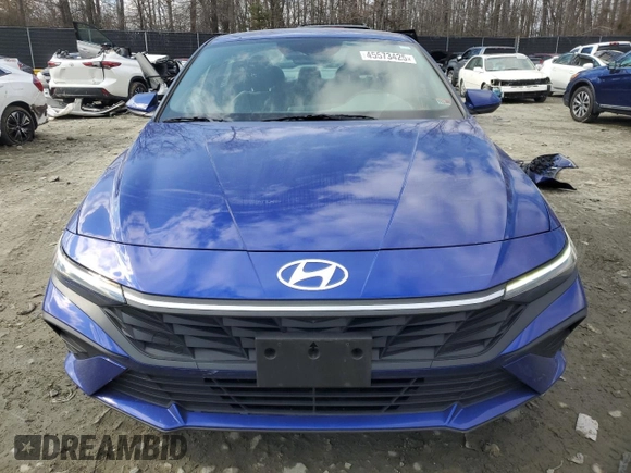 2024 Hyundai Elantra SEL with VIN KMHLM4DG4RU658809, listed as a Copart auction lot 45573425 with 20,551 mi miles and Salvage Title. Bid and sale history available at carsss.com. Image 5.
