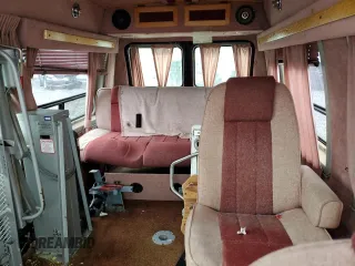 1988 Chevrolet Chevy Van с VIN 1GBEG25K9J7124336, выставлен на аукционе Copart как лот 61481255 с пробегом 613 557 миль миль и Чистый • Clean title. История ставок и продаж доступна на DreamBid. Изображение 10.