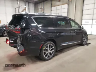 2021 Chrysler Pacifica Limited z VIN 2C4RC3GG1MR595214, wystawiony jako Copart lot #84169164 z przebiegiem 30 737 mil mil oraz Szkoda całkowita • Salvage title. Historia ofert i sprzedaży dostępna na DreamBid. Obrazek 3.
