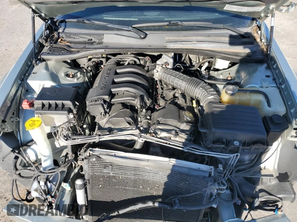 2005 Chrysler 300 with VIN 2C3JA43R95H168570, listed as a Copart auction lot 87672695 with 82,171 mi miles and Salvage Title. Bid and sale history available at carsss.com. Image 11.