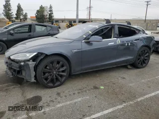2014 Tesla Model S 60 z VIN 5YJSA1S14EFP56277, wystawiony jako Copart lot #57162685 z przebiegiem Nie podano mil oraz Szkoda całkowita • Salvage title. Historia ofert i sprzedaży dostępna na DreamBid. Obrazek 1.