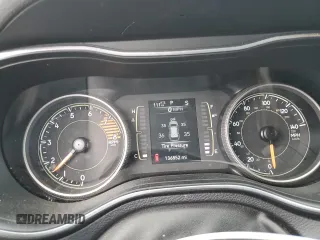 2019 Jeep Cherokee Latitude z VIN 1C4PJLCX5KD148002, wystawiony jako Copart lot #54170595 z przebiegiem 136 852 mil mil oraz Szkoda całkowita • Salvage title. Historia ofert i sprzedaży dostępna na DreamBid. Obrazek 9.
