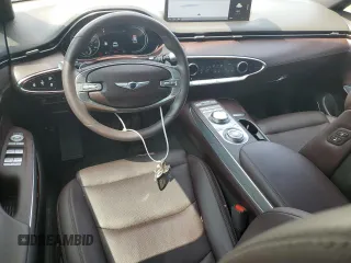 2024 Genesis GV70 2.5T z VIN 5NMMADTB8RH011120, wystawiony jako Copart lot #51220915 z przebiegiem 16 957 mil mil oraz Szkoda całkowita • Salvage title. Historia ofert i sprzedaży dostępna na DreamBid. Obrazek 8.