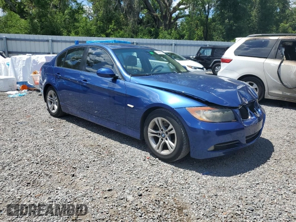2008 BMW 3 Series 328i z VIN WBAVA33518P142319, wystawiony jako Copart lot #57081045 z przebiegiem 157 411 mil mil oraz Szkoda całkowita • Salvage title. Historia ofert i sprzedaży dostępna na DreamBid. Obrazek 4.