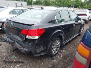 2011 Subaru Legacy Limited Power Moon z VIN 4S3BMCK63B3233033, wystawiony jako IAAI lot #42416501 z przebiegiem 208 986 mil mil oraz . Historia ofert i sprzedaży dostępna na DreamBid. Obrazek 4.