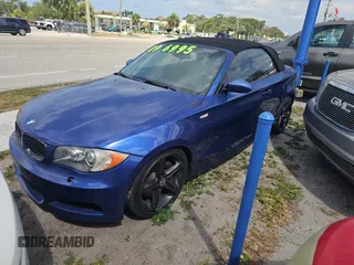 2009 BMW 1 Series 135i with VIN WBAUN93569VK41024, listed as a Copart auction lot 55591965 with 127,205 mi miles and Clean Title. Bid and sale history available at carsss.com. Image 2.