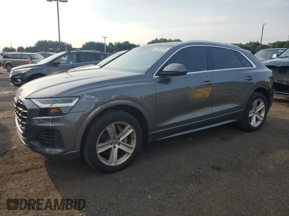 2019 Audi Q8 Premium z VIN WA1AVAF10KD020279, wystawiony jako Copart lot #63042205 z przebiegiem 102 032 mil mil oraz Szkoda całkowita • Salvage title. Historia ofert i sprzedaży dostępna na DreamBid. Obrazek 1.