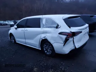 2024 Toyota Sienna LE with VIN 5TDKSKFC8RS111034, listed as a Copart auction lot 84611394 with 5,717 mi miles and Salvage Title. Bid and sale history available at carsss.com. Image 2.