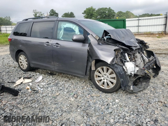 2017 Toyota Sienna XLE with VIN 5TDDZ3DC8HS179474, listed as a Copart auction lot 61262095 with Not provided miles and Salvage title. Bid and sale history available at DreamBid. Image 4.