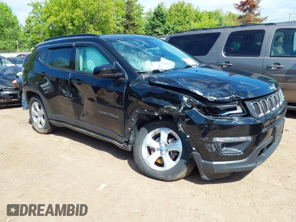2018 Jeep Compass Latitude z VIN 3C4NJDBB9JT359862, wystawiony jako IAAI lot #42376769 z przebiegiem 53 276 mil mil oraz . Historia ofert i sprzedaży dostępna na DreamBid. Obrazek 1.