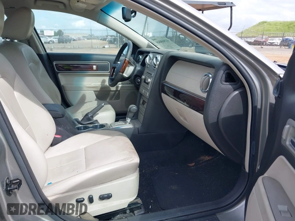 2009 Lincoln MKZ with VIN 3LNHM26TX9R614485, listed as a IAAI auction lot 41868049 with 79,286 mi miles and . Bid and sale history available at DreamBid. Image 5.