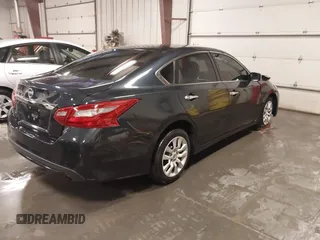 2018 Nissan Altima SR with VIN 1N4AL3AP6JC296186, listed as a IAAI auction lot 40828985 with 102,181 mi miles and . Bid and sale history available at DreamBid. Image 4.