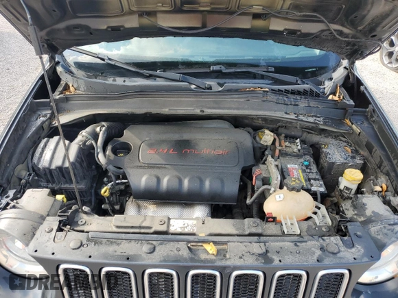 2018 Jeep Renegade Latitude with VIN ZACCJABB4JPJ40320, listed as a Copart auction lot 53735305 with 112,409 mi miles and Clean Title. Bid and sale history available at DreamBid. Image 12.