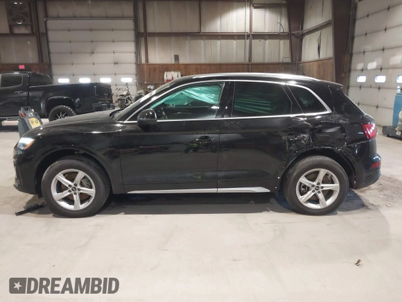 2021 Audi Q5 Premium with VIN WA1AAAFY0M2128148, listed as a IAAI auction lot 41240680 with 37,977 mi miles. Bid and sale history available at carsss.com. Image 14.