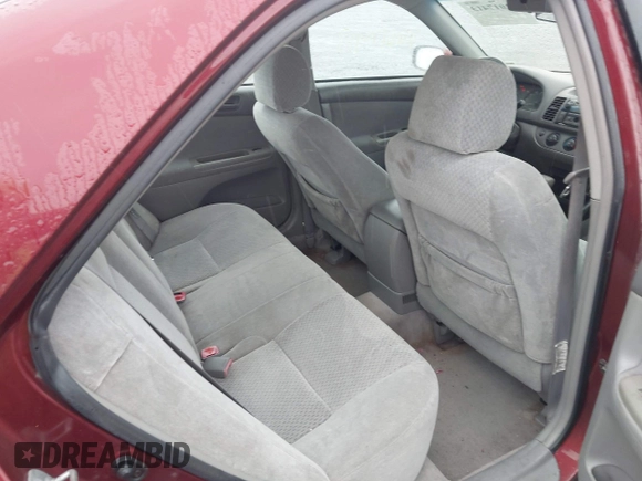 2004 Toyota Camry LE with VIN 4T1BE32K04U314445, listed as a IAAI auction lot 42017413 with 137,702 mi miles. Bid and sale history available at carsss.com. Image 8.