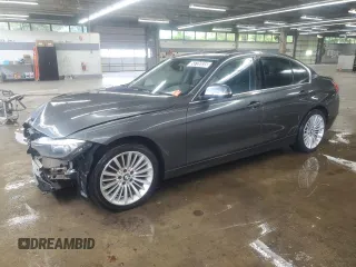 2013 BMW 3 Series 328i xDrive с VIN WBA3B5G53DNS04822, выставлен на аукционе Copart как лот 55720535 с пробегом 111 766 миль миль и Списание • Salvage title. История ставок и продаж доступна на DreamBid. Изображение 1.