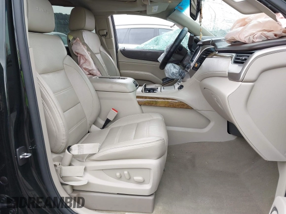 2016 GMC Yukon XL Denali with VIN 1GKS2HKJ8GR406450, listed as a IAAI auction lot 41661050 with 125,830 mi miles. Bid and sale history available at carsss.com. Image 5.