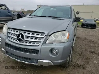 2010 Mercedes-Benz M 550 with VIN 4JGBB7CB1AA603927, listed as a Copart auction lot 85258314 with 50,689 mi miles and Clean Title. Bid and sale history available at DreamBid. Image 10.
