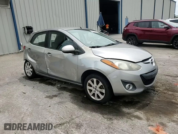 2013 Mazda 2 Touring z VIN JM1DE1LZ5D0162425, wystawiony jako Copart lot #59033595 z przebiegiem 225 932 mil mil oraz Szkoda całkowita • Salvage title. Historia ofert i sprzedaży dostępna na DreamBid. Obrazek 14.