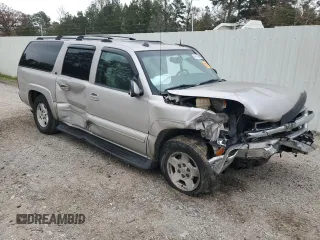 2004 Chevrolet Suburban LT with VIN 1GNEC16Z64J135810, listed as a Copart auction lot 84643984 with 243,355 mi miles and Salvage Title. Bid and sale history available at carsss.com. Image 4.