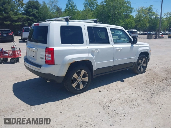 2016 Jeep Patriot High Altitude z VIN 1C4NJRFB8GD707642, wystawiony jako IAAI lot #42324960 z przebiegiem 176 344 mil mil oraz . Historia ofert i sprzedaży dostępna na DreamBid. Obrazek 4.