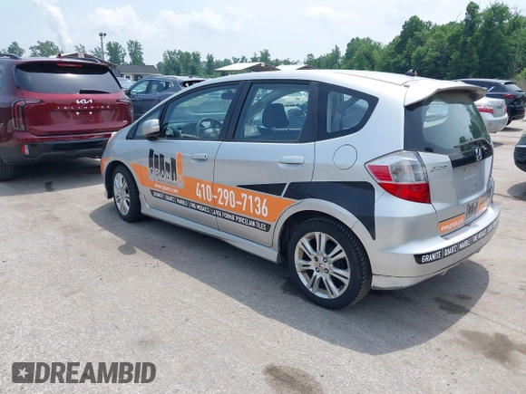 2011 Honda Fit Sport with VIN JHMGE8H51BS005356, listed as a IAAI auction lot 42279124 with 285,524 mi miles and . Bid and sale history available at DreamBid. Image 3.