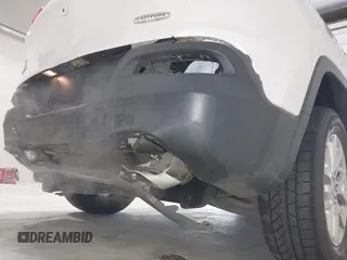 2016 Jeep Cherokee Latitude with VIN 1C4PJMCS5GW341286, listed as a IAAI auction lot 40723940 with 113,040 mi miles and . Bid and sale history available at DreamBid. Image 18.