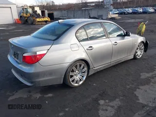 2007 BMW 5 Series 530i with VIN WBANE73567CM57179, listed as a IAAI auction lot 41487712 with 174,100 mi miles. Bid and sale history available at carsss.com. Image 4.