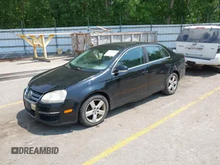 2008 Volkswagen Jetta SE with VIN 3VWRZ71K18M160304, listed as a IAAI auction lot 42484836 with 185,592 mi miles and . Bid and sale history available at DreamBid. Image 2.