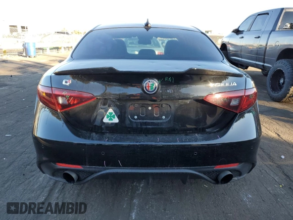 2019 Alfa Romeo Giulia Ti z VIN ZARFANBN0K7602653, wystawiony jako Copart lot #86393384 z przebiegiem 45 974 mil mil oraz Czysty tytuł • Clean title. Historia ofert i sprzedaży dostępna na DreamBid. Obrazek 6.