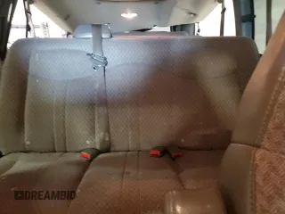 2007 Chevrolet Express Passenger z VIN 1GAHG39U171117105, wystawiony jako Copart lot #56726265 z przebiegiem 264 871 mil mil oraz Czysty tytuł • Clean title. Historia ofert i sprzedaży dostępna na DreamBid. Obrazek 10.