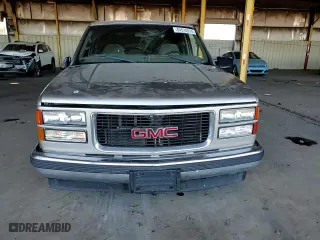 1998 GMC Sierra 1500 with VIN 2GTEC19R2W1558384, listed as a Copart auction lot 84510914 with 140,032 mi miles and Salvage Title. Bid and sale history available at carsss.com. Image 11.