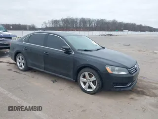 2013 Volkswagen Passat SE w/Sunroof & Nav with VIN 1VWBP7A30DC123501, listed as a IAAI auction lot 41562201 with 170,862 mi miles. Bid and sale history available at carsss.com. Image 1.
