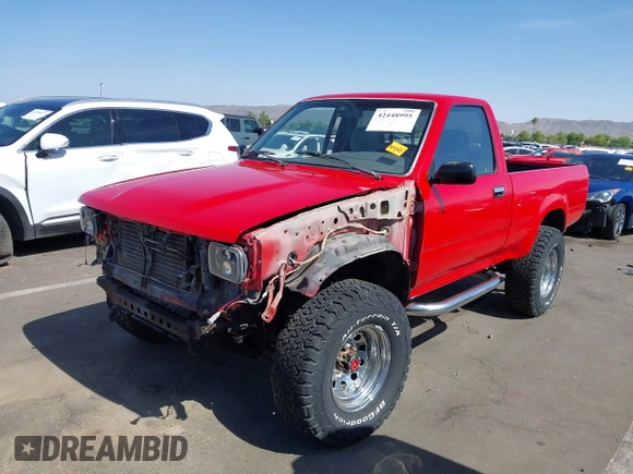 1990 Toyota Pickup DX z VIN JT4RN01P7L7019709, wystawiony jako IAAI lot #42448995 z przebiegiem 144 469 mil mil oraz . Historia ofert i sprzedaży dostępna na DreamBid. Obrazek 18.