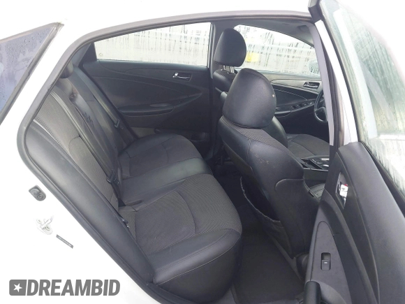 2013 Hyundai Sonata Limited z VIN 5NPEC4AC9DH802858, wystawiony jako IAAI lot #42531348 z przebiegiem 274 621 mil mil oraz . Historia ofert i sprzedaży dostępna na DreamBid. Obrazek 8.