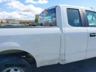 2018 Ford F-150 XL с VIN 1FTEX1CB3JKC85027, выставлен на аукционе IAAI как лот 42248025 с пробегом 260 593 миль миль и . История ставок и продаж доступна на DreamBid. Изображение 6.