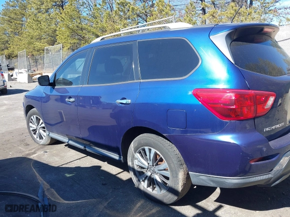 2017 Nissan Pathfinder SV with VIN 5N1DR2MN4HC664462, listed as a IAAI auction lot 39923868 with 119,837 mi miles. Bid and sale history available at carsss.com. Image 14.