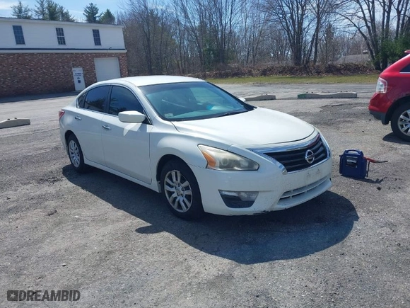 2013 Nissan Altima 2.5 SL with VIN 1N4AL3AP6DN513695, listed as a IAAI auction lot 41933132 with 183,366 mi miles. Bid and sale history available at carsss.com. Image 1.
