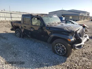 2024 Jeep Gladiator Sport S with VIN 1C6HJTAG3RL105132, listed as a Copart auction lot 48701215 with 576 mi miles and Salvage title. Bid and sale history available at DreamBid. Image 4.