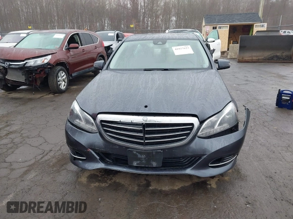 2016 Mercedes-Benz E-Class E 350 Luxury with VIN WDDHF8JB4GB252838, listed as a IAAI auction lot 41827623 with 53,706 mi miles. Bid and sale history available at carsss.com. Image 12.