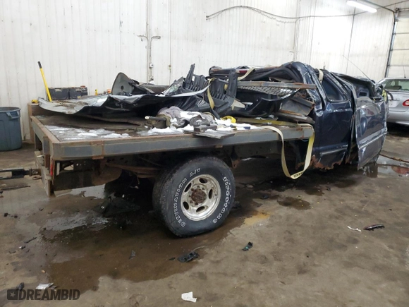 1999 Ford Super Duty F-250 XL with VIN 1FTNX21L8XEE48425, listed as a Copart auction lot 85552704 with 143,929 mi miles and Salvage Title. Bid and sale history available at carsss.com. Image 3.
