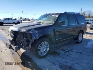 2010 Lincoln Navigator z VIN 5LMJJ2H52AEJ07741, wystawiony jako Copart lot #87733425 z przebiegiem 169 144 mil mil oraz Szkoda całkowita • Salvage title. Historia ofert i sprzedaży dostępna na DreamBid. Obrazek 1.