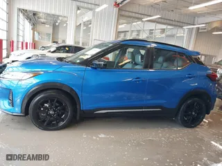 2022 Nissan Kicks SR with VIN 3N1CP5DV2NL499893, listed as a IAAI auction lot 41203699 with 18,665 mi miles. Bid and sale history available at carsss.com. Image 14.