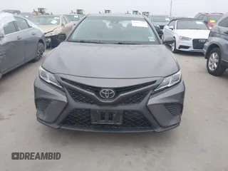 2019 Toyota Camry LE z VIN 4T1B11HK7KU300269, wystawiony jako IAAI lot #42017085 z przebiegiem 46 360 mil mil oraz . Historia ofert i sprzedaży dostępna na DreamBid. Obrazek 12.
