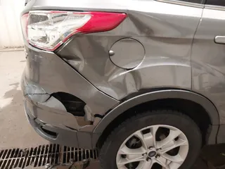 2014 Ford Escape Titanium with VIN 1FMCU9JX9EUA56421, listed as a IAAI auction lot 41392372 with 117,234 mi miles. Bid and sale history available at carsss.com. Image 18.