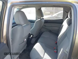 2015 Toyota Tacoma with VIN 5TFLU4EN9FX116262, listed as a IAAI auction lot 40515106 with 95,290 mi miles and . Bid and sale history available at DreamBid. Image 8.