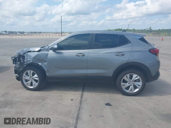 2024 Buick Encore GX Preferred z VIN KL4AMBS2XRB014762, wystawiony jako IAAI lot #42338836 z przebiegiem 23 212 mil mil oraz . Historia ofert i sprzedaży dostępna na DreamBid. Obrazek 14.