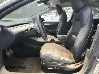 2023 Tesla Model 3 z VIN 5YJ3E1EA1PF649629, wystawiony jako Copart lot #78070704 z przebiegiem Nie podano mil oraz Szkoda całkowita • Salvage title. Historia ofert i sprzedaży dostępna na DreamBid. Obrazek 7.