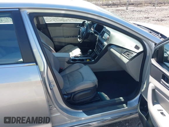 2017 Hyundai Sonata Sport with VIN 5NPE34AF6HH570154, listed as a IAAI auction lot 41991140 with 88,084 mi miles. Bid and sale history available at carsss.com. Image 5.