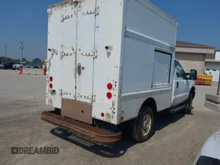 2012 Ford F-250 XL с VIN 1FDBF2B60CEC35487, выставлен на аукционе IAAI как лот 42251524 с пробегом 380 107 миль миль и . История ставок и продаж доступна на DreamBid. Изображение 4.